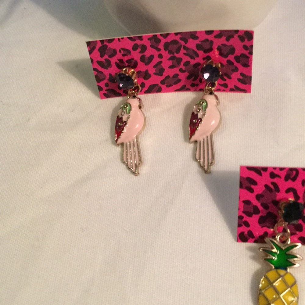 Earring Lot. - Picture 2 of 4
